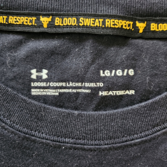 Project Rock Under Armour Hardest Worker In The Room Black T-Shirt Gym Large EUC - Picture 6 of 8